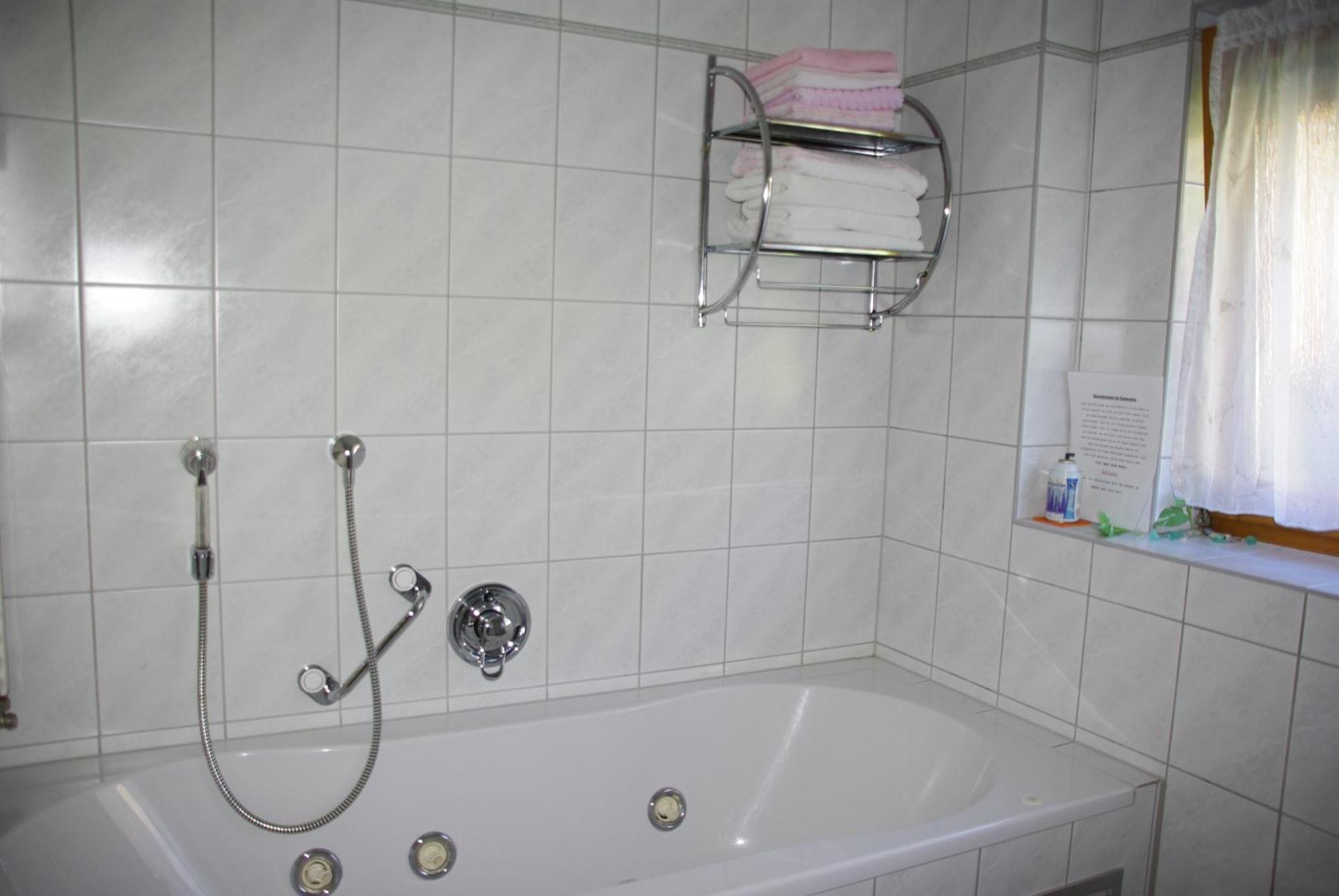 Haus Berggruss Inkl. Chiemgaukarte Apartment Руполдинг Екстериор снимка